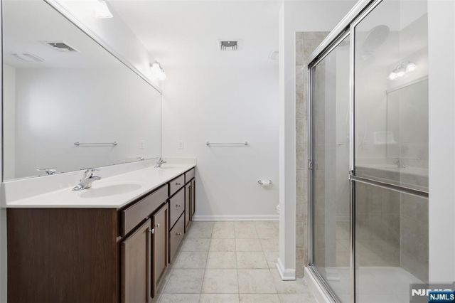404 Waterview Court 404, Hanover Township, NJ 07927
