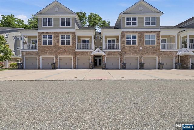 404 Waterview Court 404, Hanover Township, NJ 07927