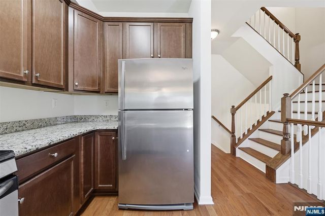 404 Waterview Court 404, Hanover Township, NJ 07927
