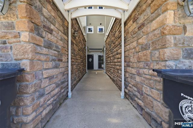 404 Waterview Court 404, Hanover Township, NJ 07927