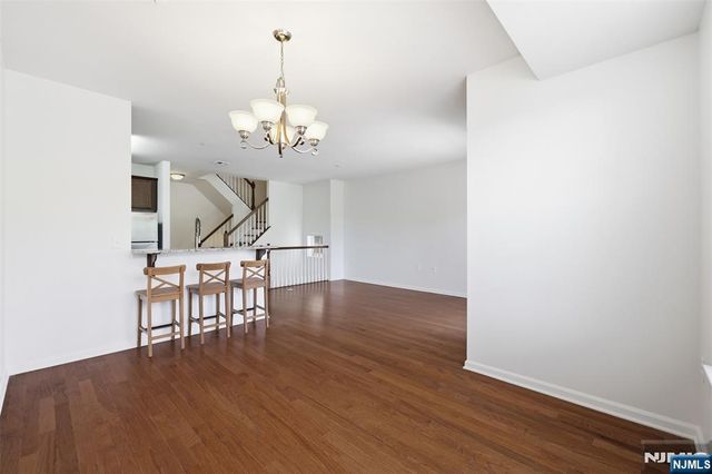 404 Waterview Court 404, Hanover Township, NJ 07927