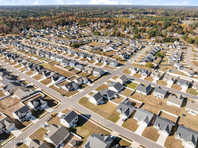 613 Plymouth Drive, Greenville, NC 27858