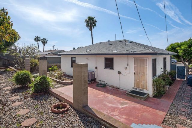 5037 Waring Rd, San Diego, CA 92120
