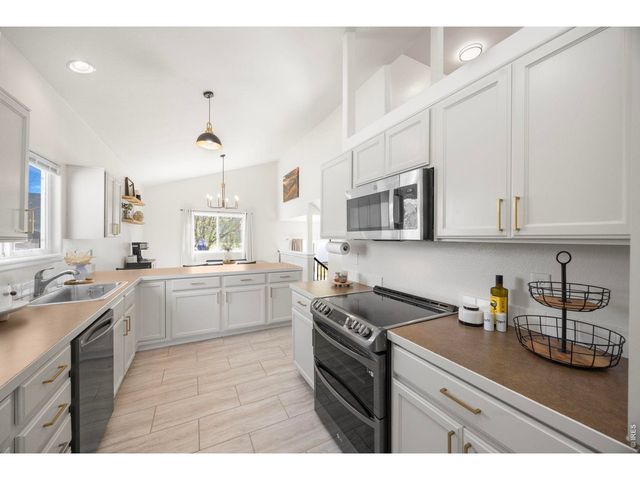 2536 Peppercorn Dr, Mead, CO 80542