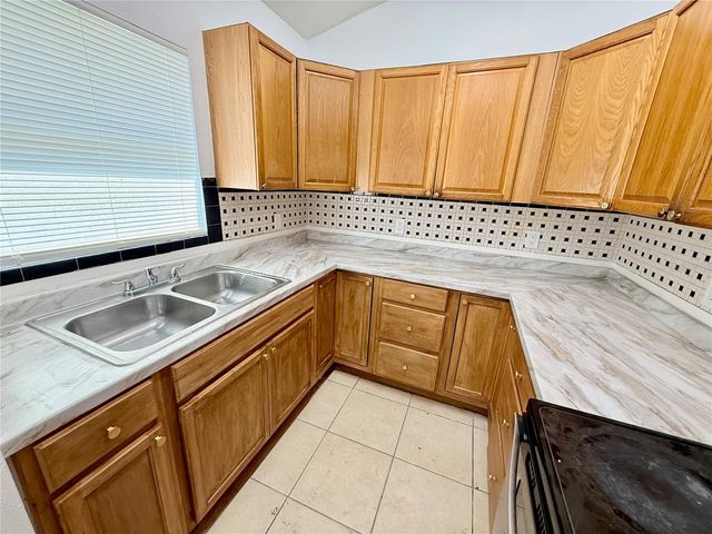 1427 45TH AVENUE CIRCLE W, Bradenton, FL 34207