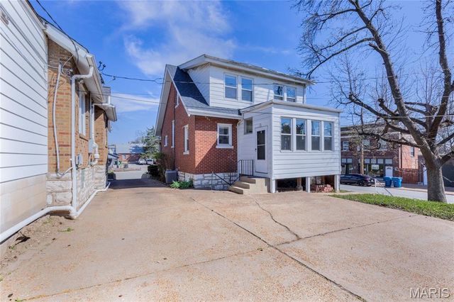2159 McCausland Avenue, St Louis, MO 63143