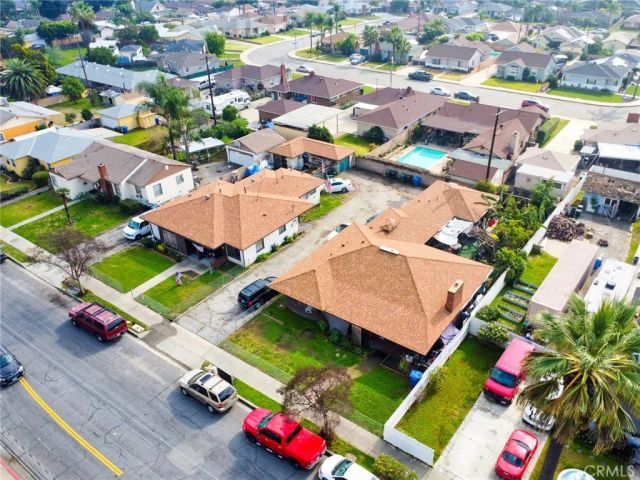886 E Kingsley Avenue, Pomona, CA 91767
