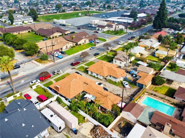 886 E Kingsley Avenue, Pomona, CA 91767