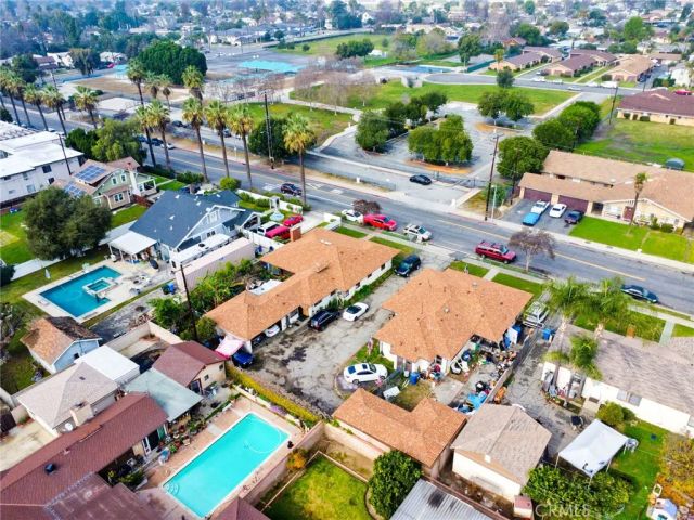 886 E Kingsley Avenue, Pomona, CA 91767
