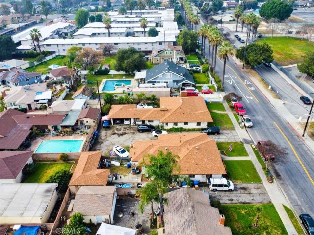 886 E Kingsley Avenue, Pomona, CA 91767
