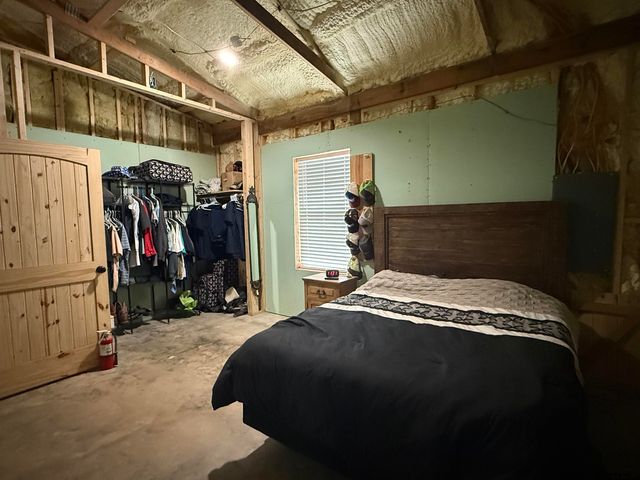 525 N Hill Rd, Tyler, TX 75706