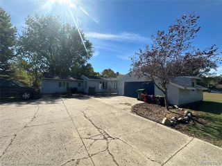 4925 Lippincott Road, Lapeer, MI 48446