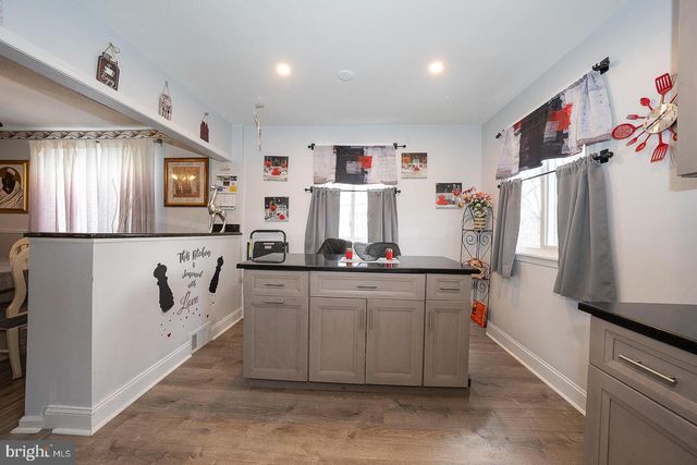 842 SCHOOL LN, Folcroft, PA 19032