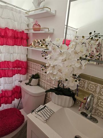 1434 NW 2nd St 8, Miami, FL 33125