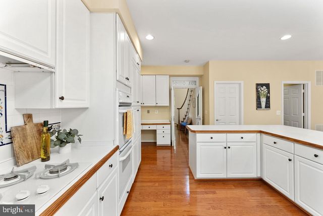 2415 BRIGHTON PL, Jeffersonton, VA 22724