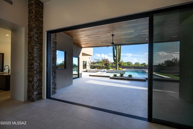 2155 E Desert Garden Drive, Tucson, AZ 85718