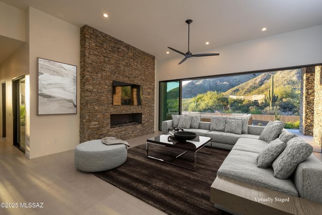 2155 E Desert Garden Drive, Tucson, AZ 85718