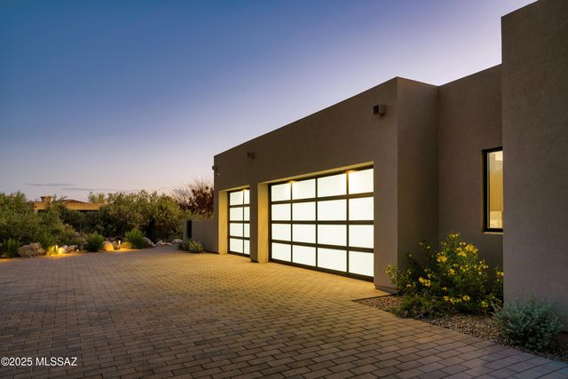 2155 E Desert Garden Drive, Tucson, AZ 85718