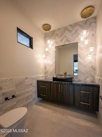 2155 E Desert Garden Drive, Tucson, AZ 85718