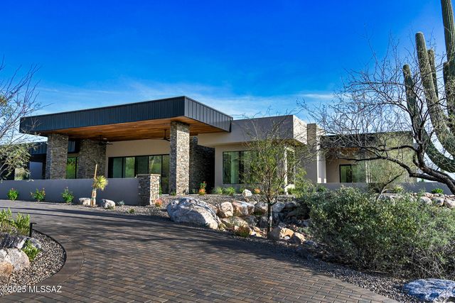 2155 E Desert Garden Drive, Tucson, AZ 85718