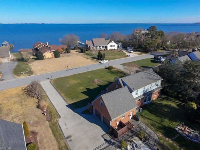 9207 Wigneil ST, Suffolk, VA 23433