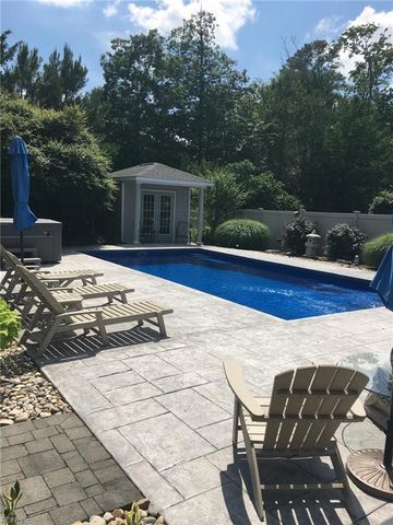 9207 Wigneil ST, Suffolk, VA 23433