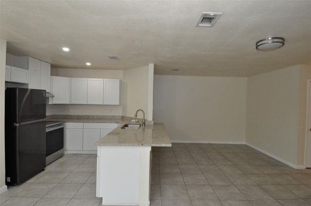 9910 Brasher DR A, Austin, TX 78748