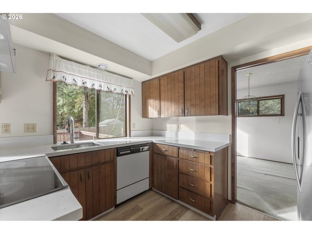 13470 Sw 24TH St, Beaverton, OR 97008