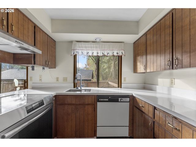 13470 Sw 24TH St, Beaverton, OR 97008