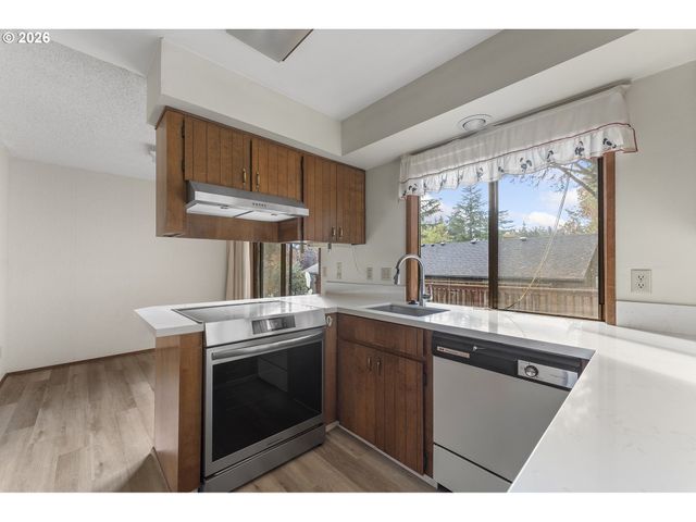 13470 Sw 24TH St, Beaverton, OR 97008