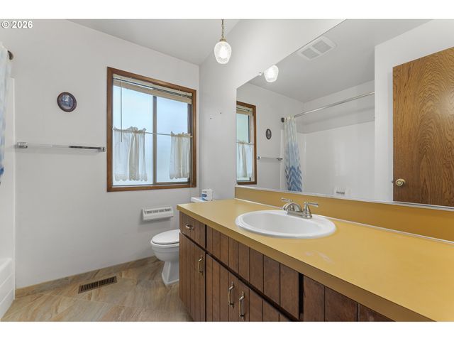 13470 Sw 24TH St, Beaverton, OR 97008