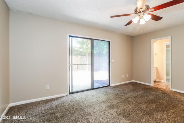 7213 SECRET WOODS Drive, Jacksonville, FL 32216