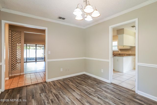 7213 SECRET WOODS Drive, Jacksonville, FL 32216