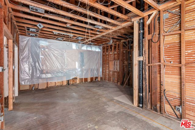 1003 Benedict Canyon Drive, Beverly Hills, CA 90210