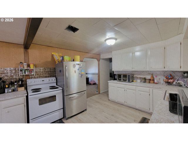724 Ne LAURANCE St, Myrtle Creek, OR 97457