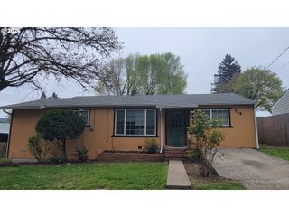 724 Ne LAURANCE St, Myrtle Creek, OR 97457