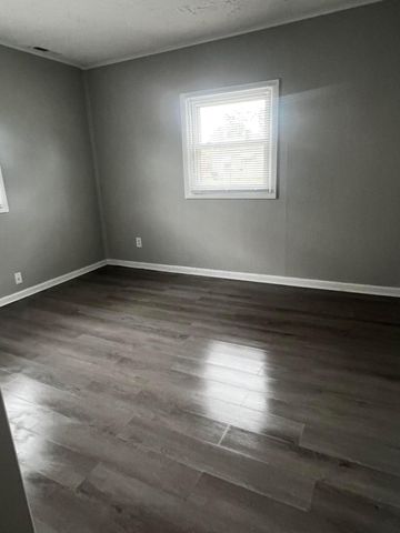 3180 E 12th Avenue, Columbus, OH 43219