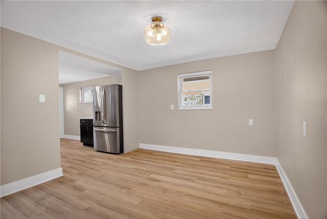 2963 Espy Ave, Dormont, PA 15216