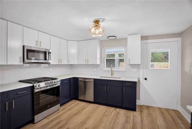 2963 Espy Ave, Dormont, PA 15216