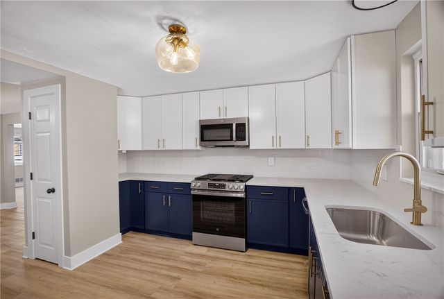 2963 Espy Ave, Dormont, PA 15216