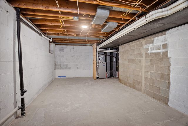 2963 Espy Ave, Dormont, PA 15216