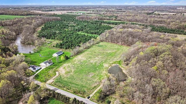 18906 S Lakeside Road, New Buffalo, MI 49117