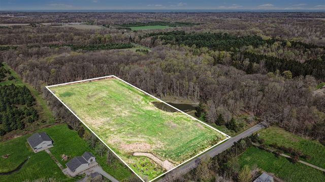 18906 S Lakeside Road, New Buffalo, MI 49117