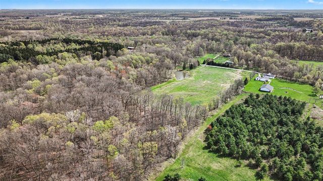18906 S Lakeside Road, New Buffalo, MI 49117