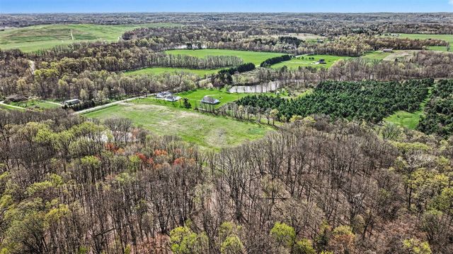 18906 S Lakeside Road, New Buffalo, MI 49117