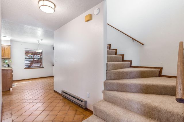 98 Lagarto Road, Tijeras, NM 87059