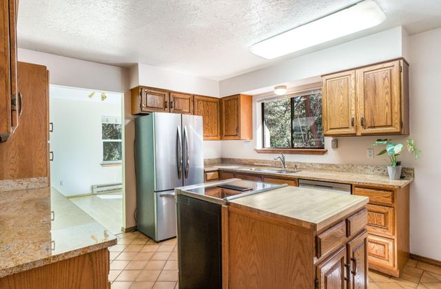 98 Lagarto Road, Tijeras, NM 87059