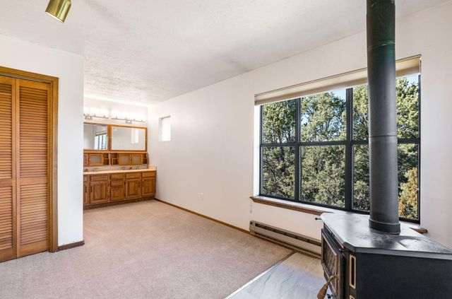 98 Lagarto Road, Tijeras, NM 87059