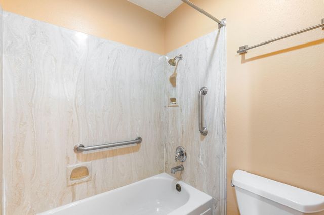 98 Lagarto Road, Tijeras, NM 87059