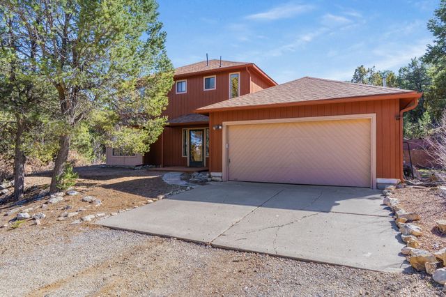 98 Lagarto Road, Tijeras, NM 87059